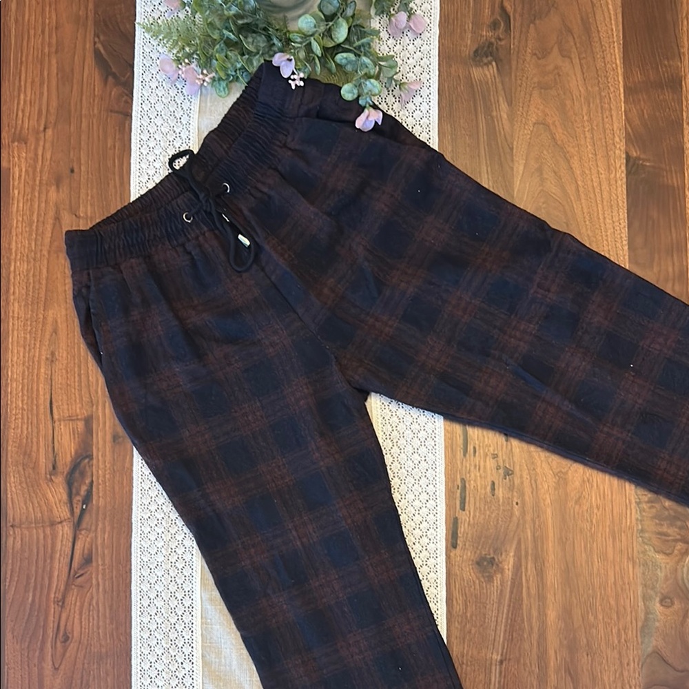 Men's Plaid Pants - Black and Brown
